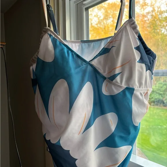 Floral Blue and White Tankini - Picture 4 of 12